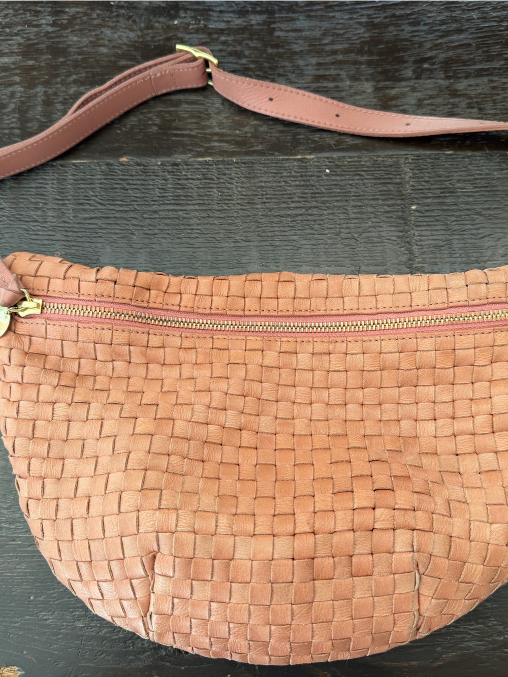 Clare V Woven Grande Fanny Crossbody Bag in soft pink/rose